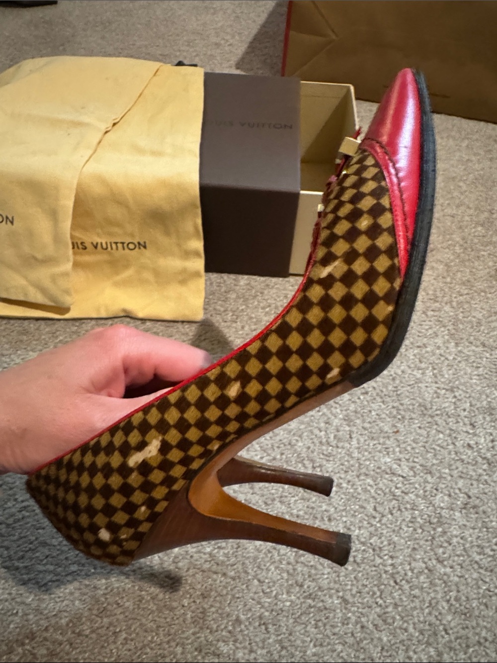 Louis Vuitton Red & Brown Damier Pointed Toe Bow Pumps size 35 - Picture 14 of 16